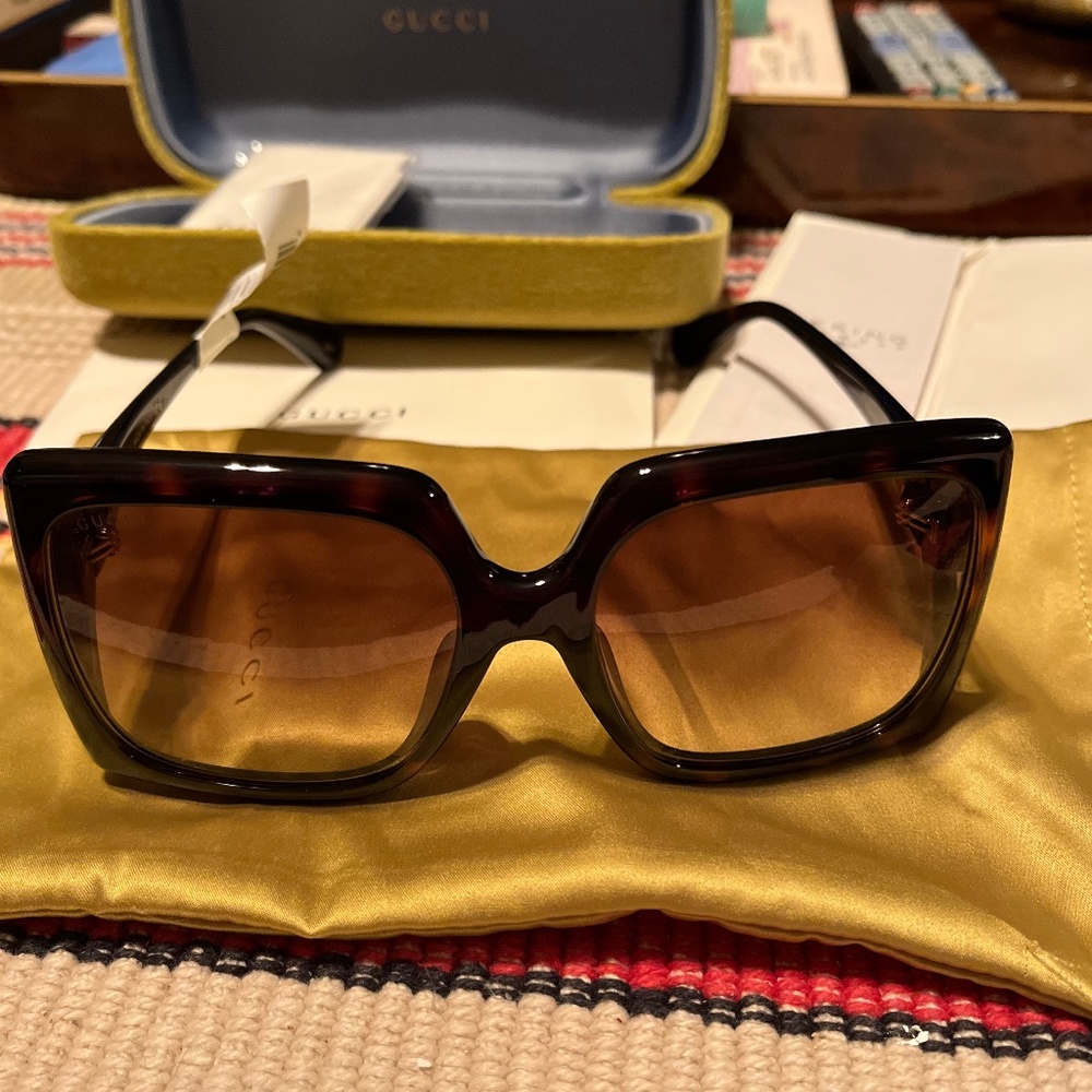 Gucci BNWT 58 mm Gradient sunglasses